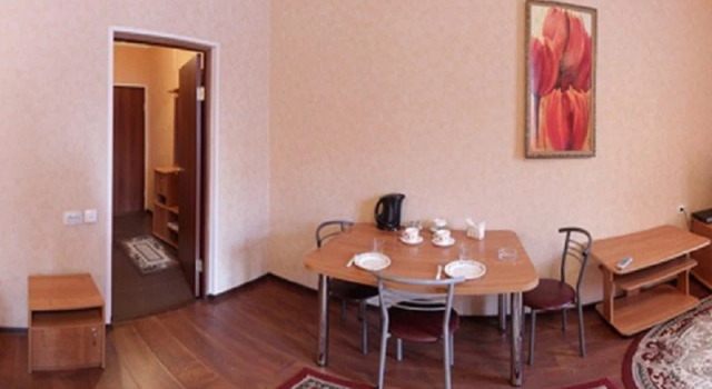 Tepliy Ochag Hotel, Réserver Hôtel Kirovsky district 