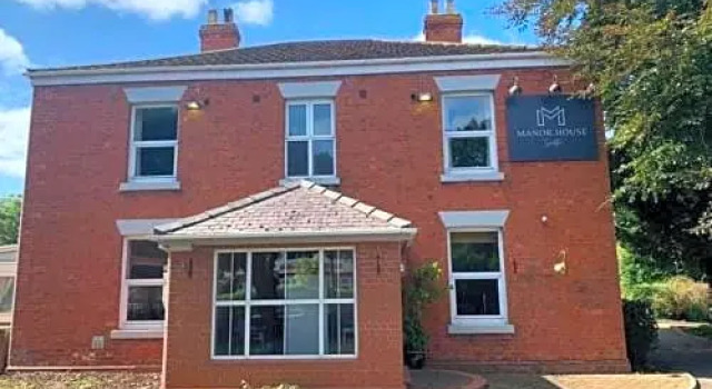 The Manor House Hotel, Rezervați Hotel Grimsby Lincolnshire