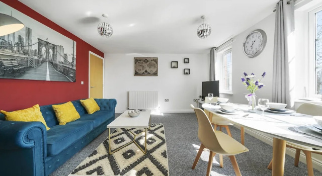 Modern Luxury 2 Bed Apartment 6 Guests En-Suite Netflix Wi-Fi, Забронировать Апартаменты/квартира Базилдон Эссекс