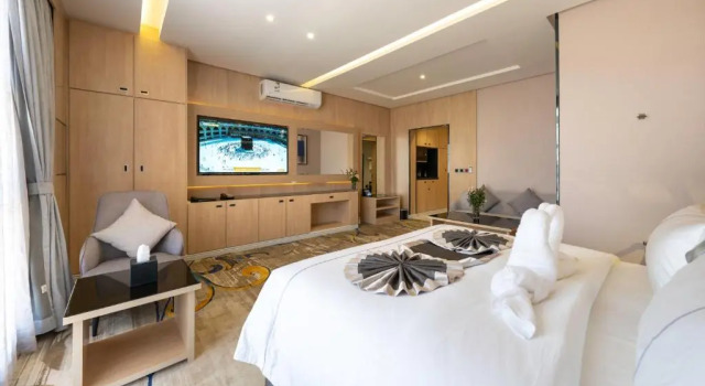 Номер Deluxe Msharef Almoden Hotel