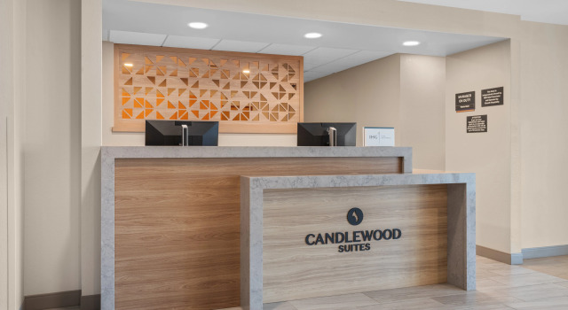 Candlewood Suites La Crosse, Rezerwuj Hotel La Crosse Wisconsin