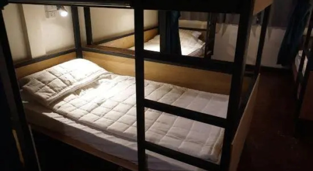 Кровать в общем номере Have a Nice Day Hostel