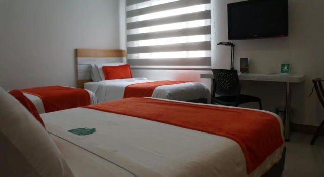 Трёхместный номер Hotel Lincoln