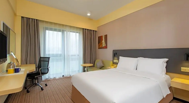 Номер Superior Holiday Inn Express Shanghai Putuo by IHG