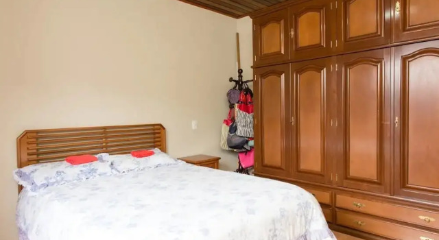 Pousada Rosso, Забронировать Отель Отели Петрополиса с парковкой, рядом с House of Barão de Mauá, Парковка