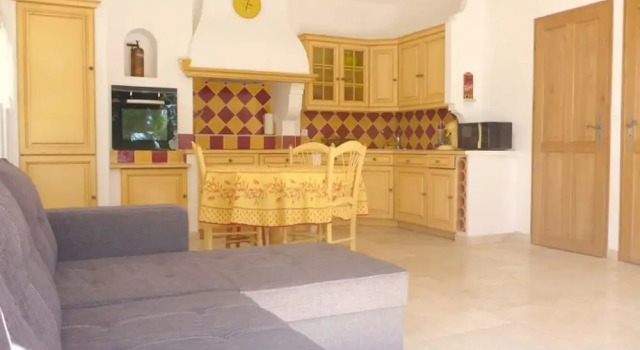 House With one Bedroom in Velleron, With Pool Access, Enclosed Garden and Wifi, Prenota Hotel Velleron Valchiusa