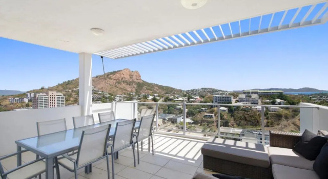 Апартаменты The Dalgety Apartments