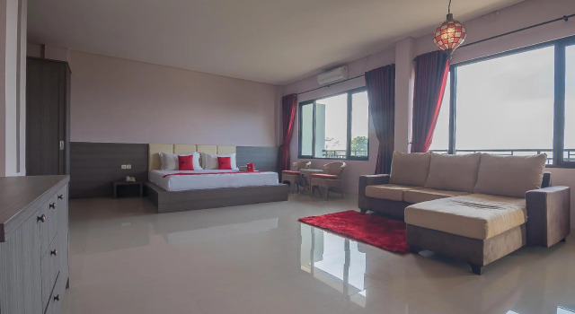 RedDoorz Premium @ Fafa Hills Resort Puncak