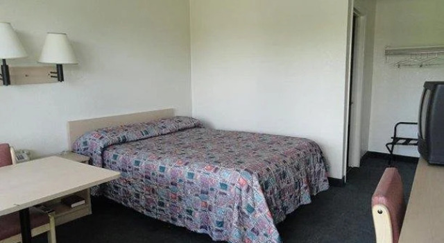 Travel Inn, Buchen Sie Hotel Greensboro North Carolina