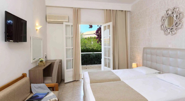 Nefeli Hotel