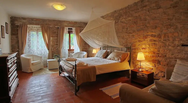 Spacious Villa With Pool in Fabriano Italy, Rezervovat Vila Fabriano 
