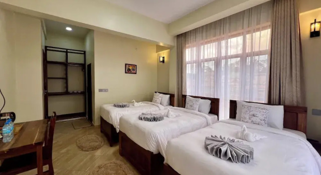 Habitación triple Estándar Skylark Hotel