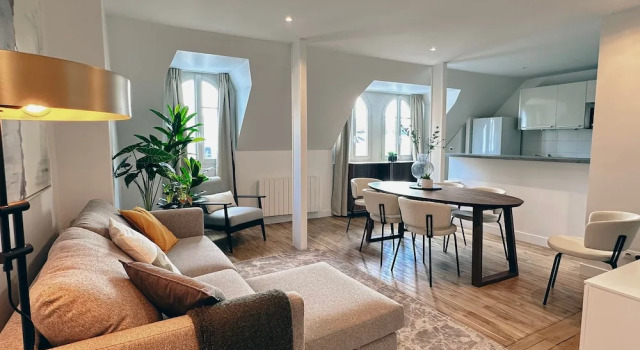Апартаменты Copernic Line Elegant 3BR Apartment in Paris