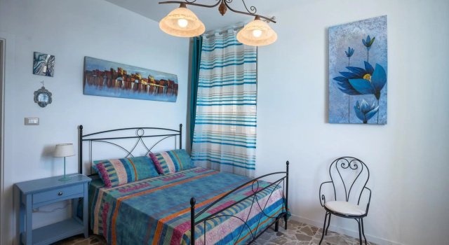SR-I754-CIRC6AT_X - Maniace sea view apartment