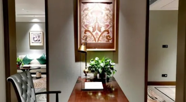 Люкс Deluxe Qinjin International Hotel