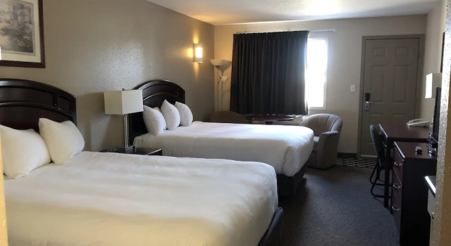R & R Wainwright Inn