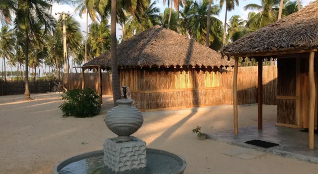 Funky Far Nest Tropical Resort
