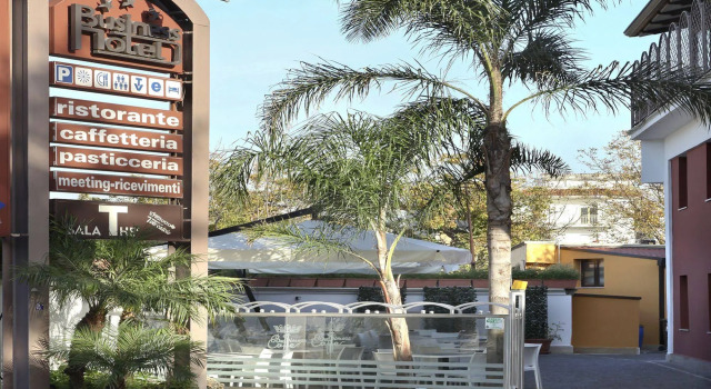 Business Hotel