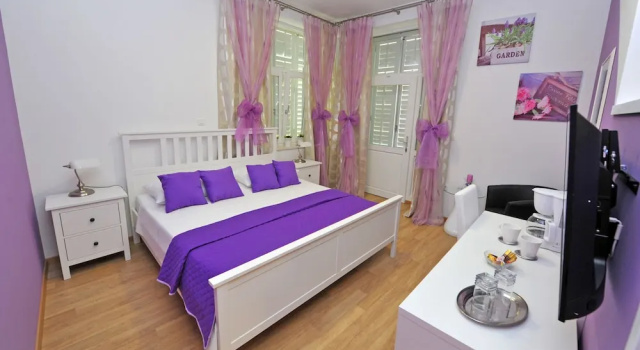 Двухместный номер Deluxe с балконом и с видом на город Nirvana Luxury Rooms