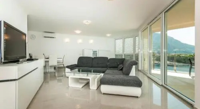 Ap 4 2 In One Of The Most Luxury Building In Omis, Rezerwuj Hotel Omiš Split Region