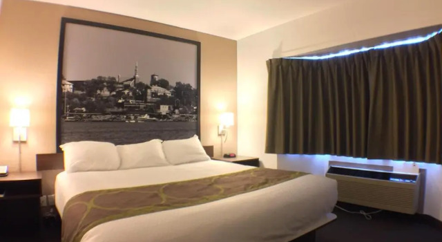Doppel Suite 1 Schlafzimmer Super 8 by Wyndham Kenora
