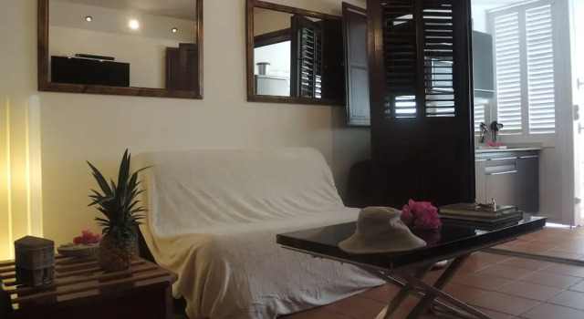 Anse des rochers, Boek Hotel Hotels in Grande-Terre met parkeren, Parkeren