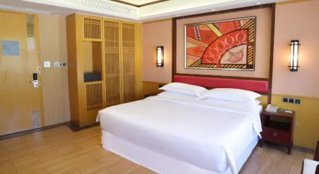 Двухместный номер Standard Four Points by Sheraton Heyuan Resort