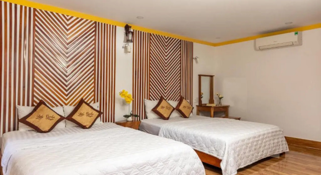 Четырёхместный номер Deluxe Little Garden Bungalow