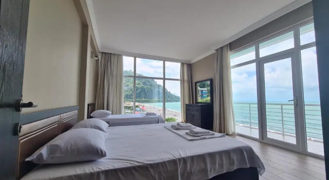 Люкс Black Sea Hotel / Отель Черное море