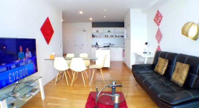 Апартаменты Comfort с 2 комнатами с балконом и с видом на море Waterfront Highrise Apartment
