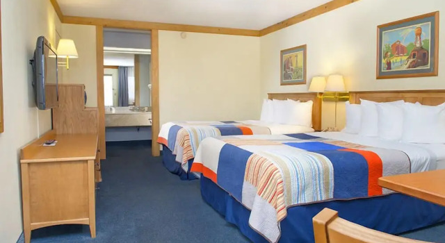 Четырёхместный номер Standard Grand Country Waterpark Resort