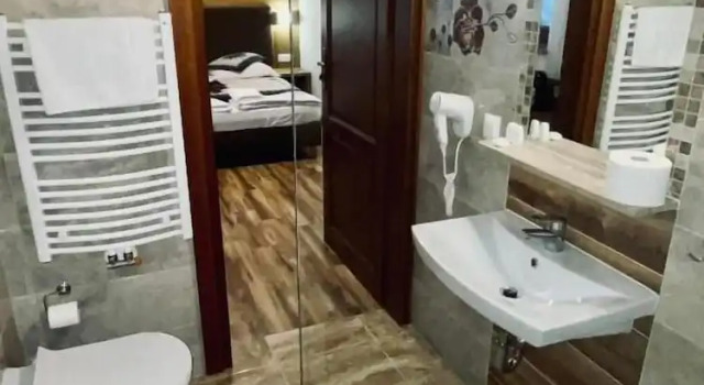 Номер Deluxe Pod Tatrami 1 & SPA - Komfortowe Noclegi z wyżywieniem, blisko Term Bania
