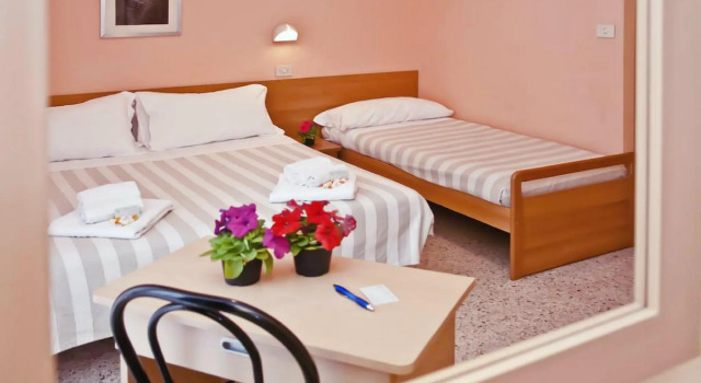 Трёхместный номер Standard Hotel Staccoli