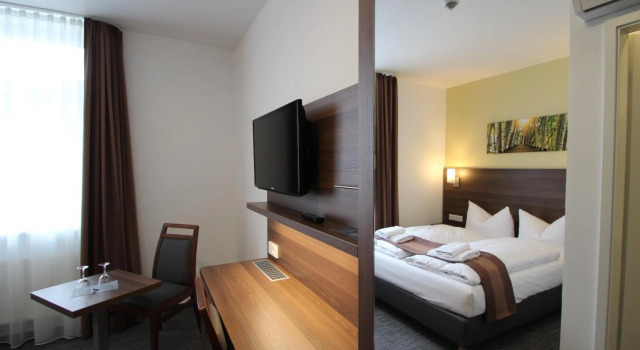 Trip Inn Goethe Conference Hotel, Забронировать Отель Отели Франкфурт-на-Майне 3 звезды, рядом с Frankfurter Feldbahn Museum, 3*