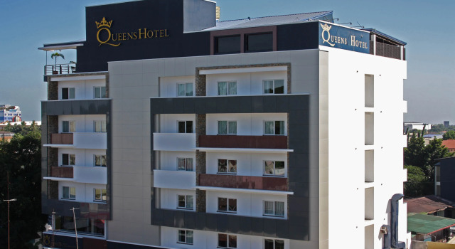 Queens Hotel