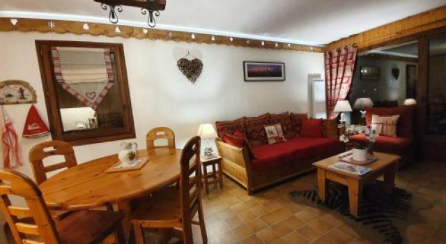 Apartment Duplex 6/8 personnes sur les pistes (him243), Забронировать Апартаменты/квартира Ла-Клюза Лыжный курорт на озере Анси, рядом с Плавательный бассейн Aravis