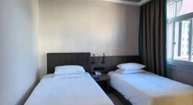Люкс Rujia Huayi Select Hotel (Taizhou Xianju Bus Station)