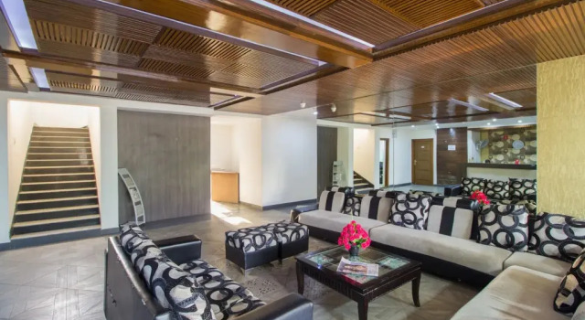 OYO 4183 Apartment Queens Court, Rezerwuj Apartament Gachibowli 