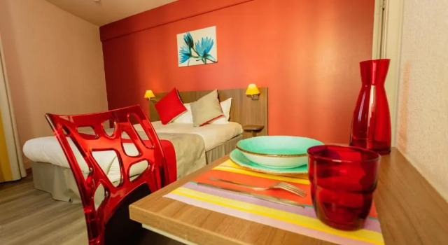 Студия Business с красивым видом из окна Appart-Hôtel Mer & Golf City Perpignan Centre