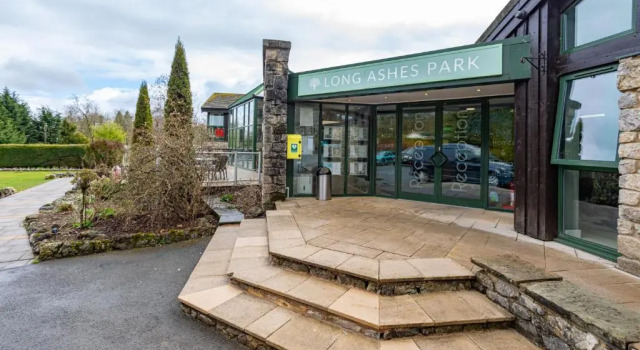 Wharfe Lodge, Boek Hotel Hotels in Merseyside met zwembad, Zwembad