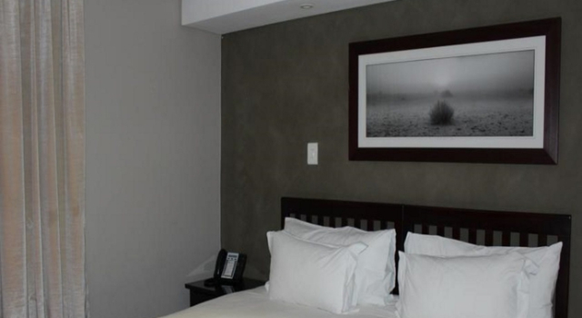 StayEasy Cape Town City Bowl, Prenota Hotel Edgemead Western Cape