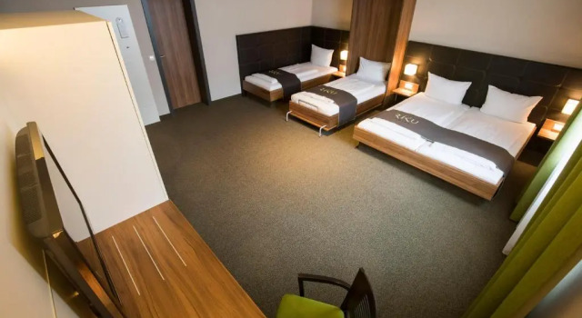 Семейный номер Standard RiKu HOTEL Neu-Ulm