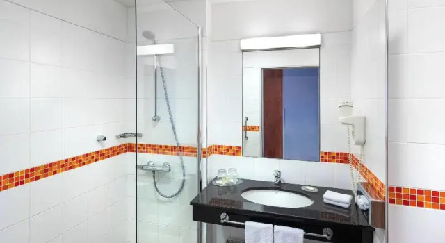 Двухместный номер Standard с балконом Courtyard by Marriott Pilsen
