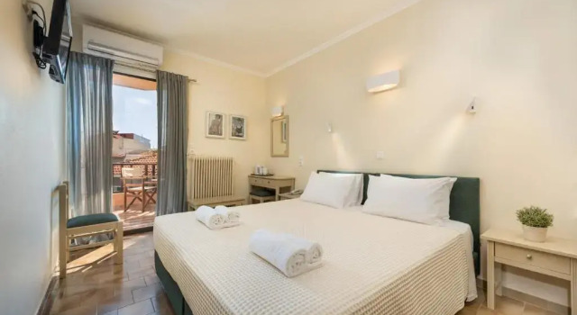 Трёхместный номер Standard Galini Hotel