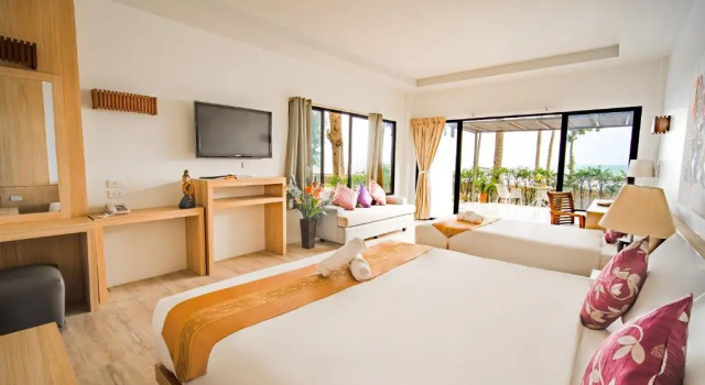 Люкс Family рядом с пляжем Villa Cha-Cha Krabi Beachfront Resort