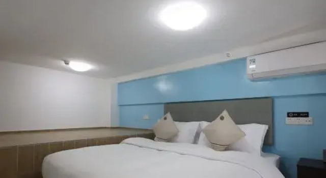 Люкс Дуплекс с 2 комнатами с видом на море Floral Hotel·Haikou Cloud Haiyi Seascape Hotel (Wanluyuan Haikou Bay Store)