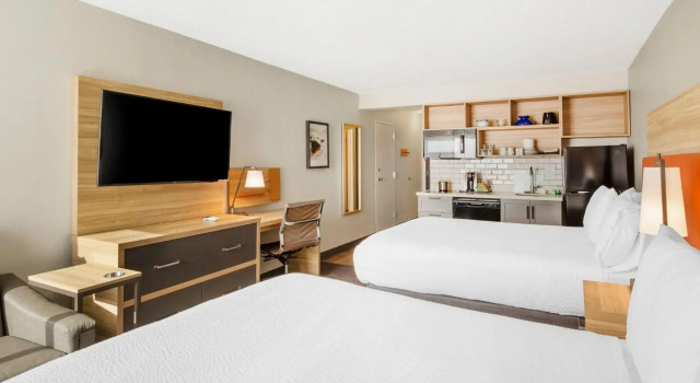 Candlewood Suites Roanoke Airport by IHG