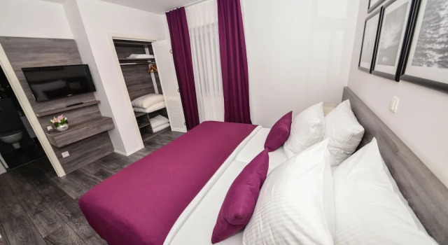 Апартаменты Deluxe c 1 комнатой с балконом и с видом на море Sunset Apartments