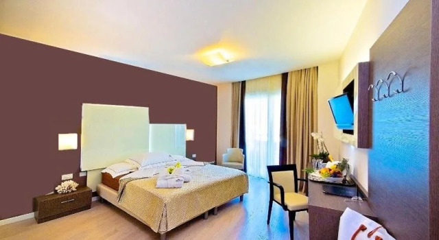 Majestic Beach Hotel & Wellness, Забронировать Отель Отели Бибионе-Пинеда с завтраком, рядом с Долина Вальгранде, Завтраки