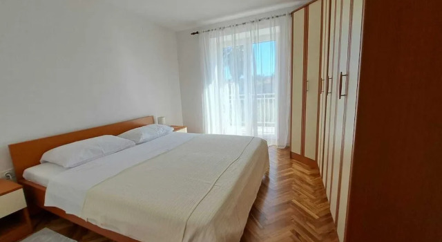 Apartments Maestral, Prenota Appartamento Hotel a Isole Quarnerine con parcheggio, Parcheggio